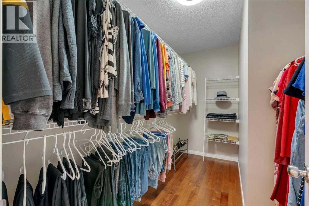 Single Family House for Sale in  Arbour Vista Close NW Arbour Lake Calgary 