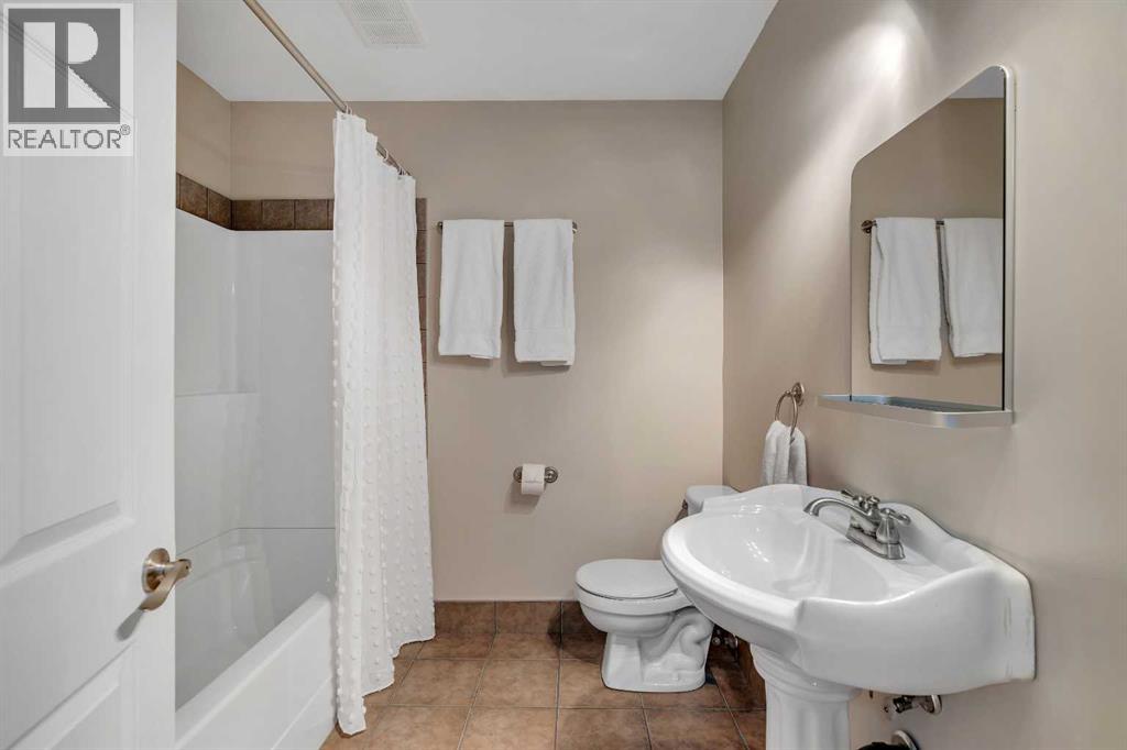 Single Family House for Sale in  Arbour Vista Close NW Arbour Lake Calgary 