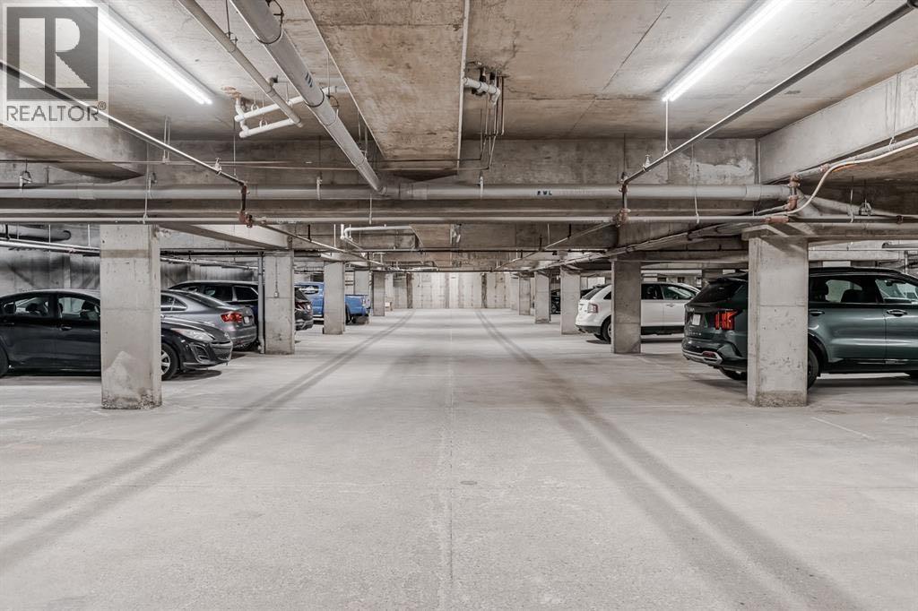 Single Family House for Sale in    Street NE Renfrew Calgary 