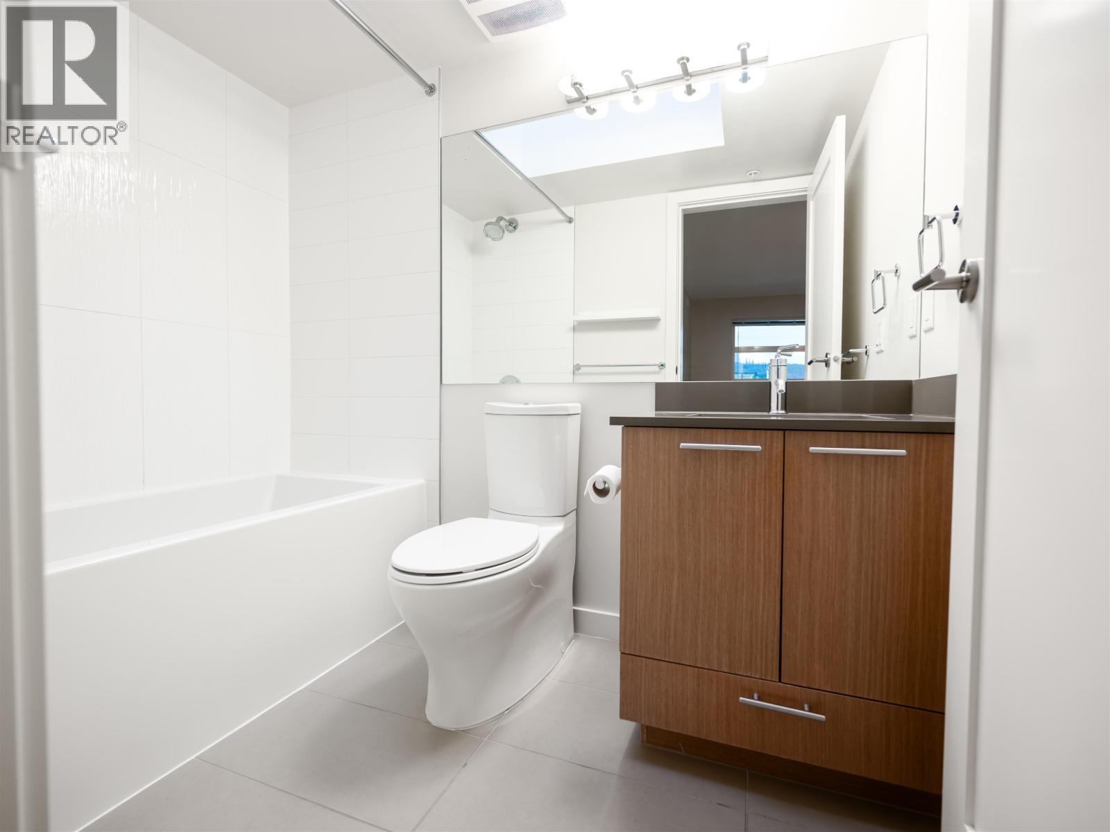 614 95 MOODY STREET, Port Moody