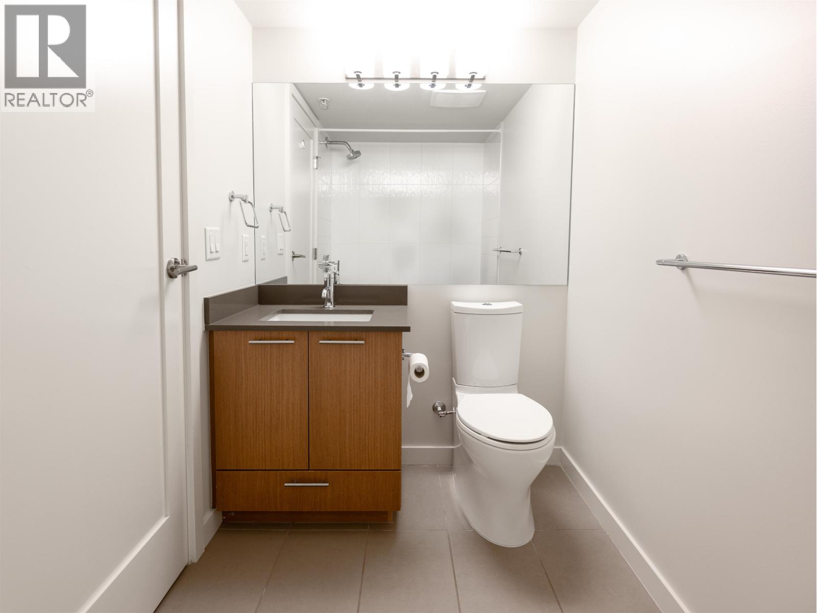 614 95 MOODY STREET, Port Moody