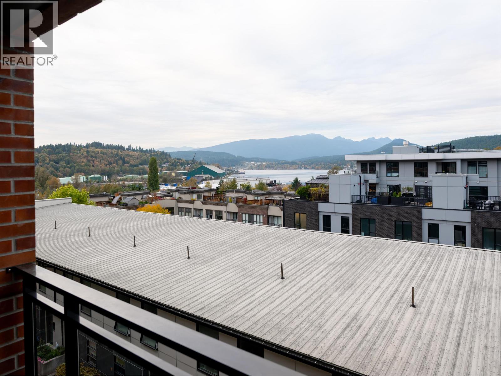 614 95 MOODY STREET, Port Moody