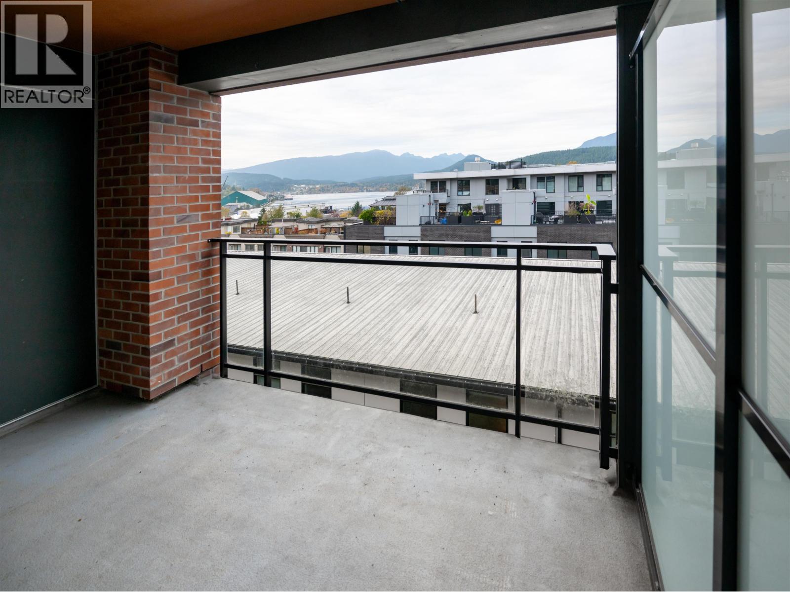 614 95 MOODY STREET, Port Moody