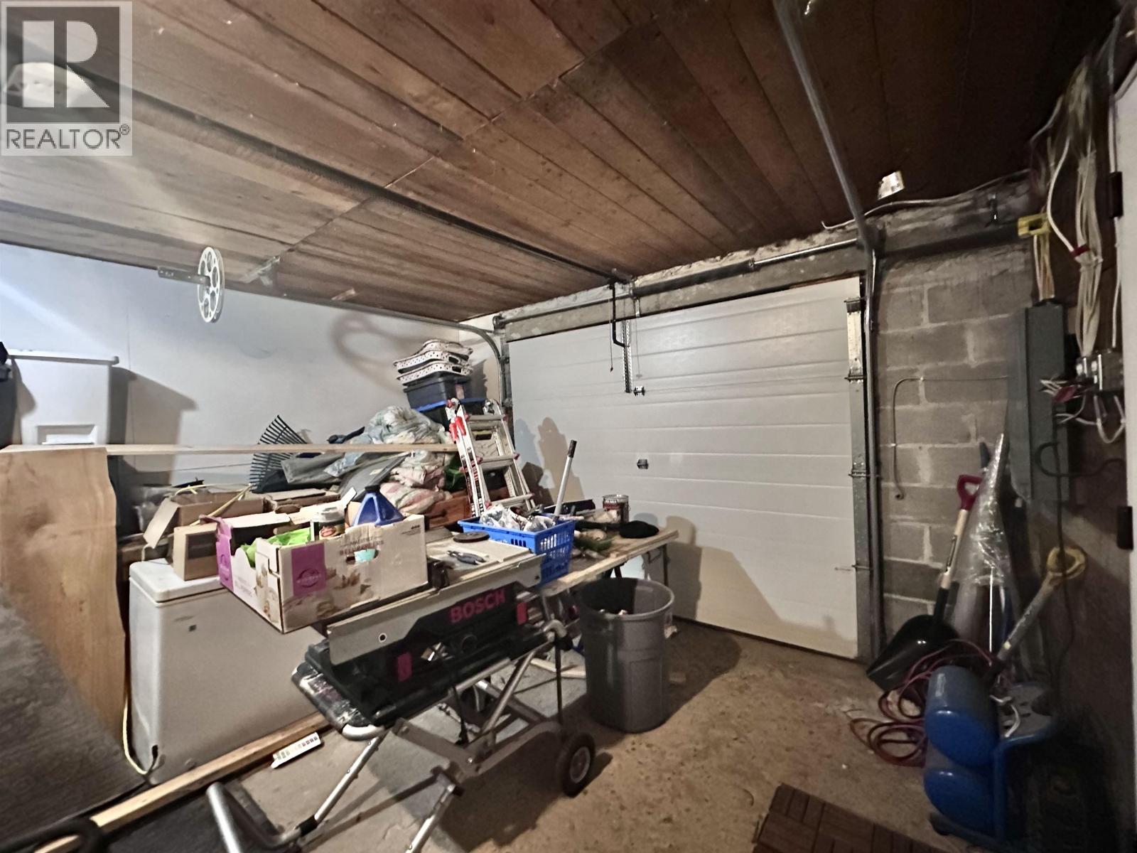 1144 6TH AVENUE, Valemount