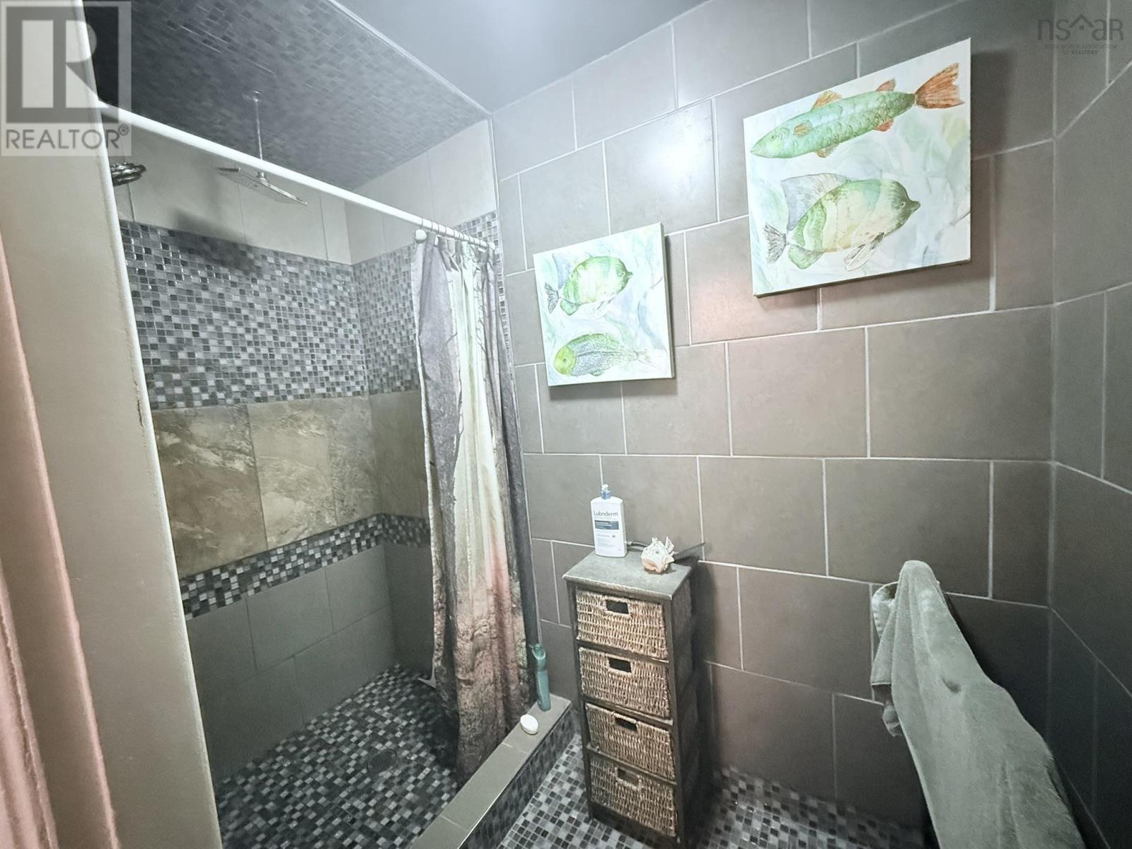 Property 20 of 47 of 89 WELSFORD Street