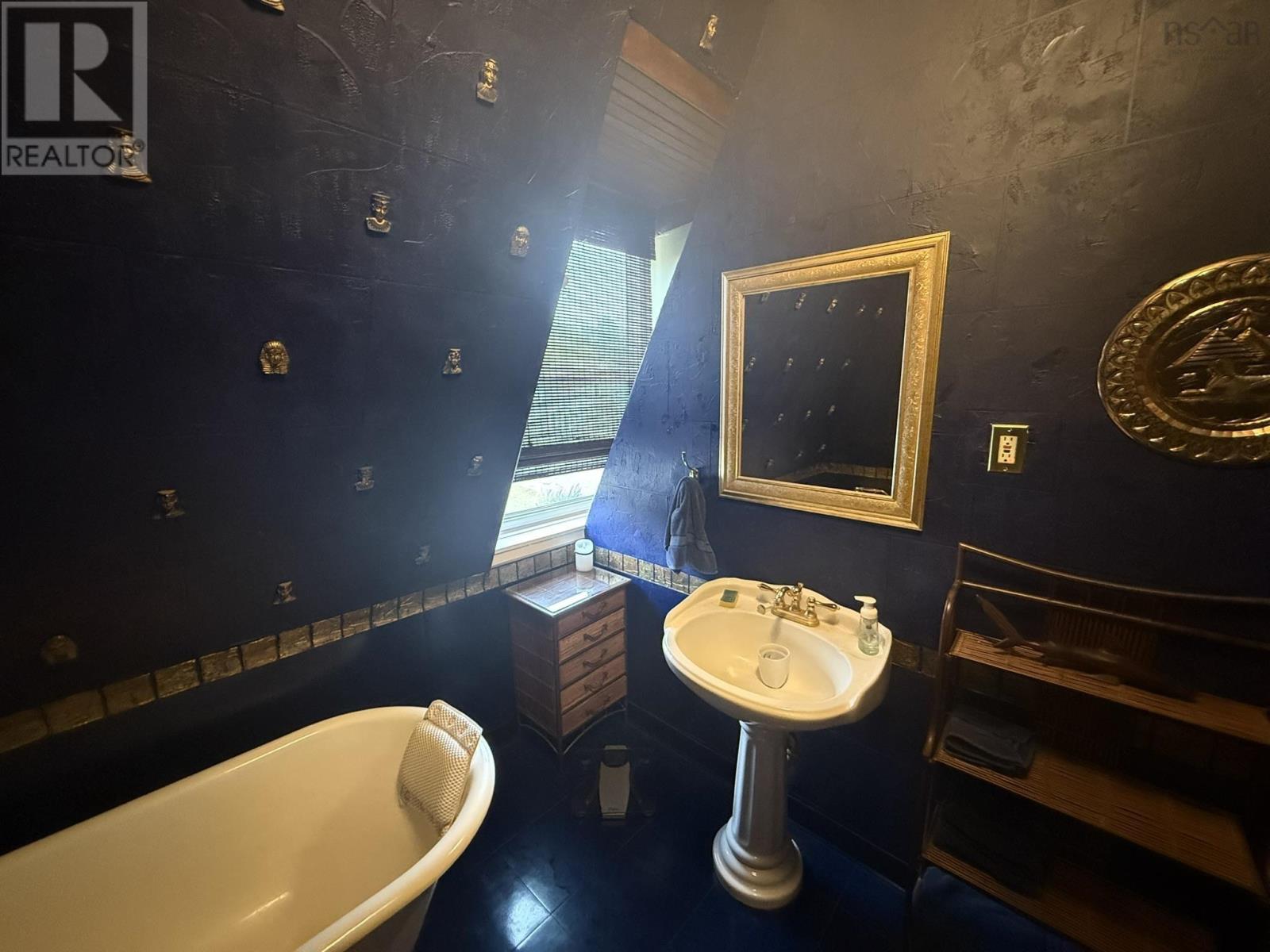 Property 38 of 47 of 89 WELSFORD Street