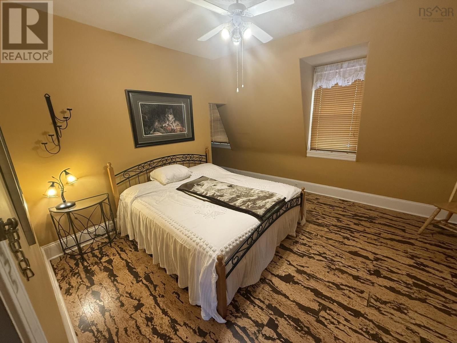 Property 25 of 47 of 89 WELSFORD Street