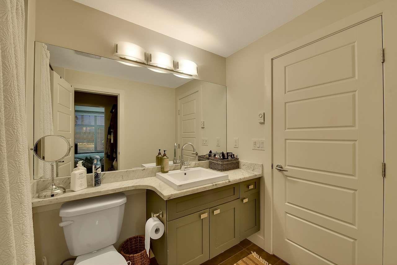 301 20058 FRASER HIGHWAY, Langley