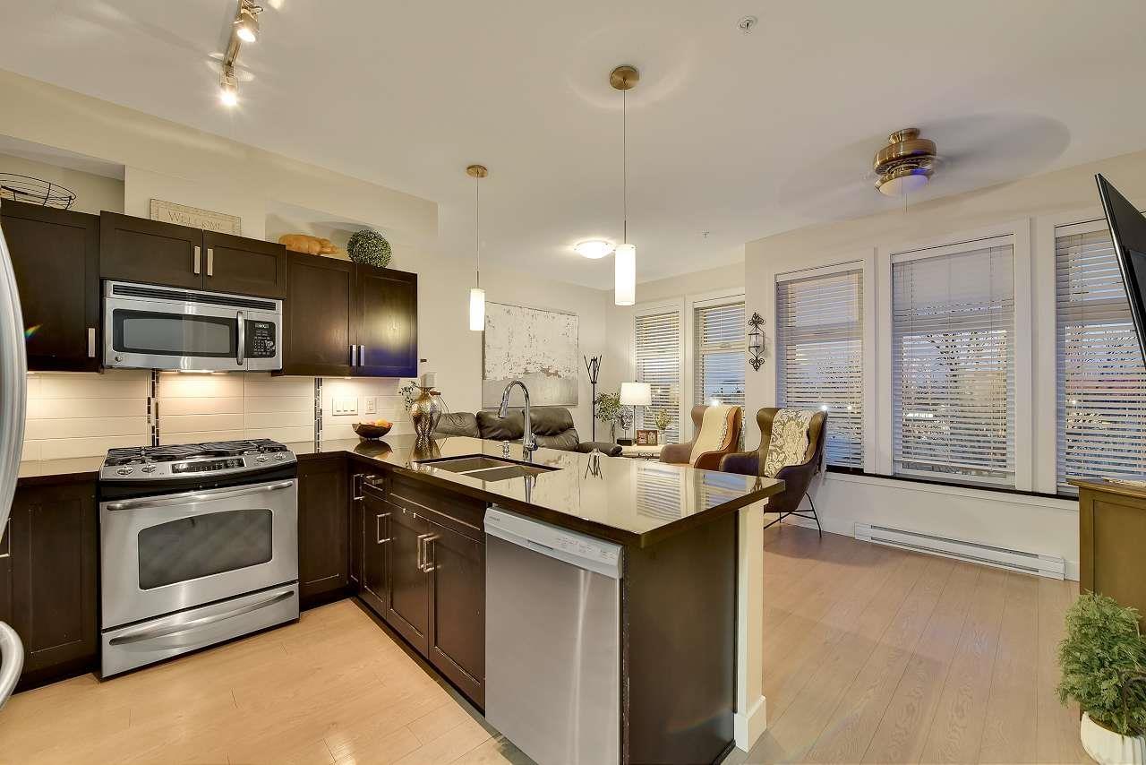 301 20058 FRASER HIGHWAY, Langley