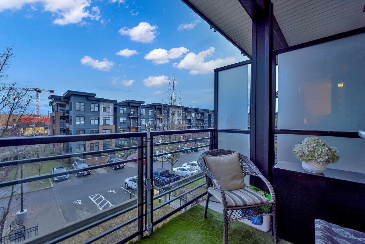 301 20058 FRASER HIGHWAY, Langley