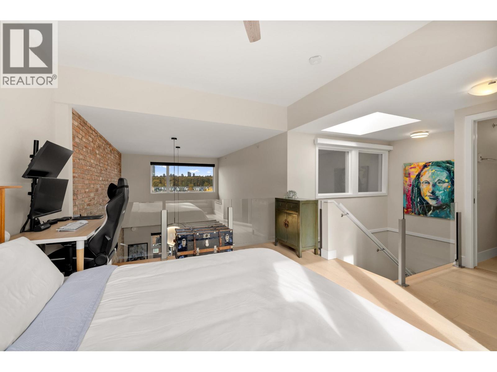 404 260 SALTER STREET, New Westminster