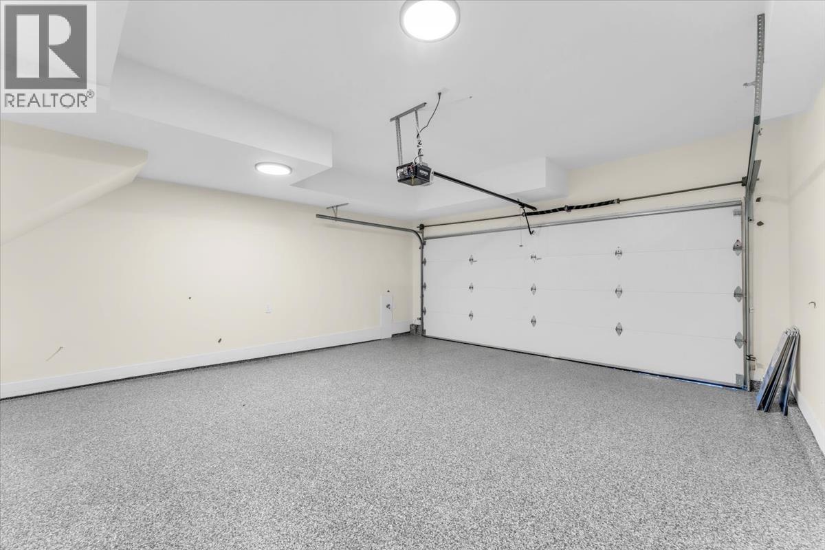 8 10392 240A STREET, Maple Ridge