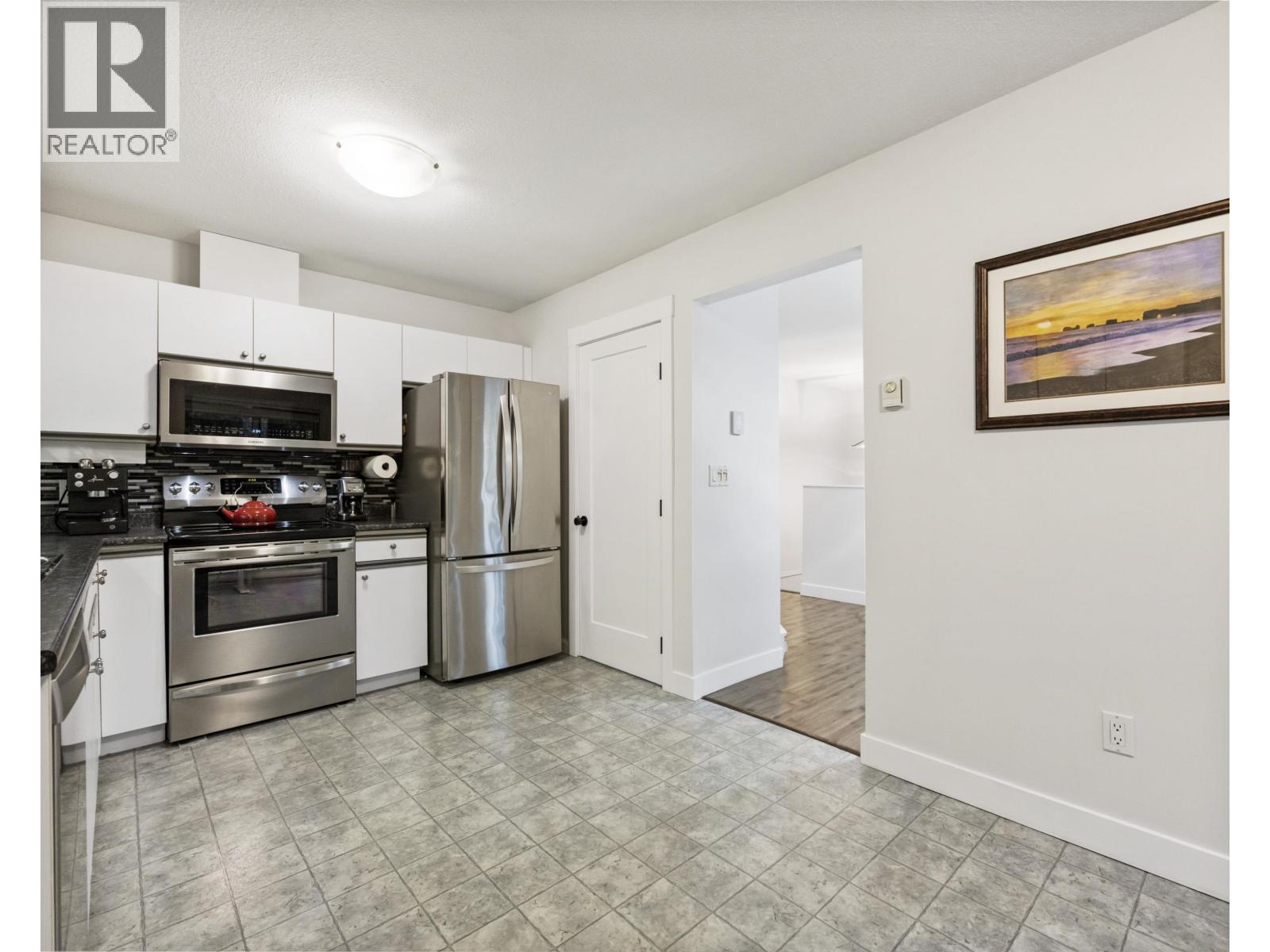 227 1215 LANSDOWNE DRIVE, Coquitlam