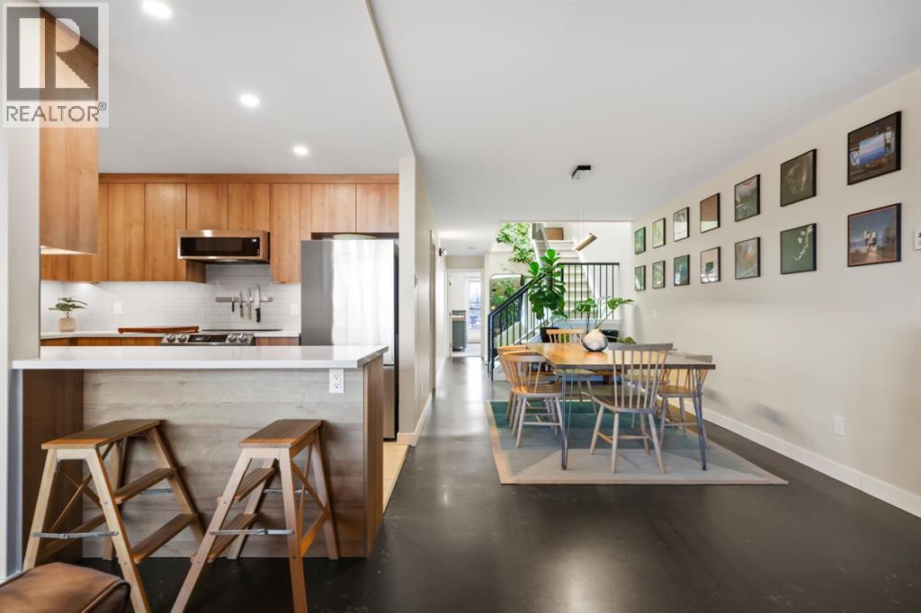 Single Family House Multi-level for Sale in    Avenue NW Hillhurst Calgary 