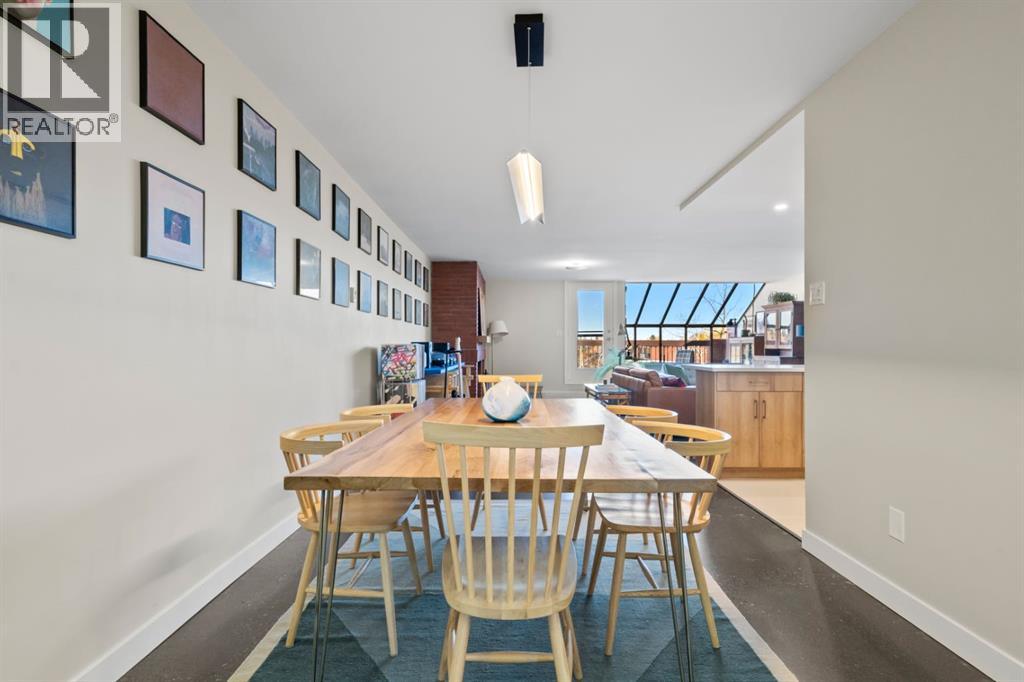 Single Family House Multi-level for Sale in    Avenue NW Hillhurst Calgary 