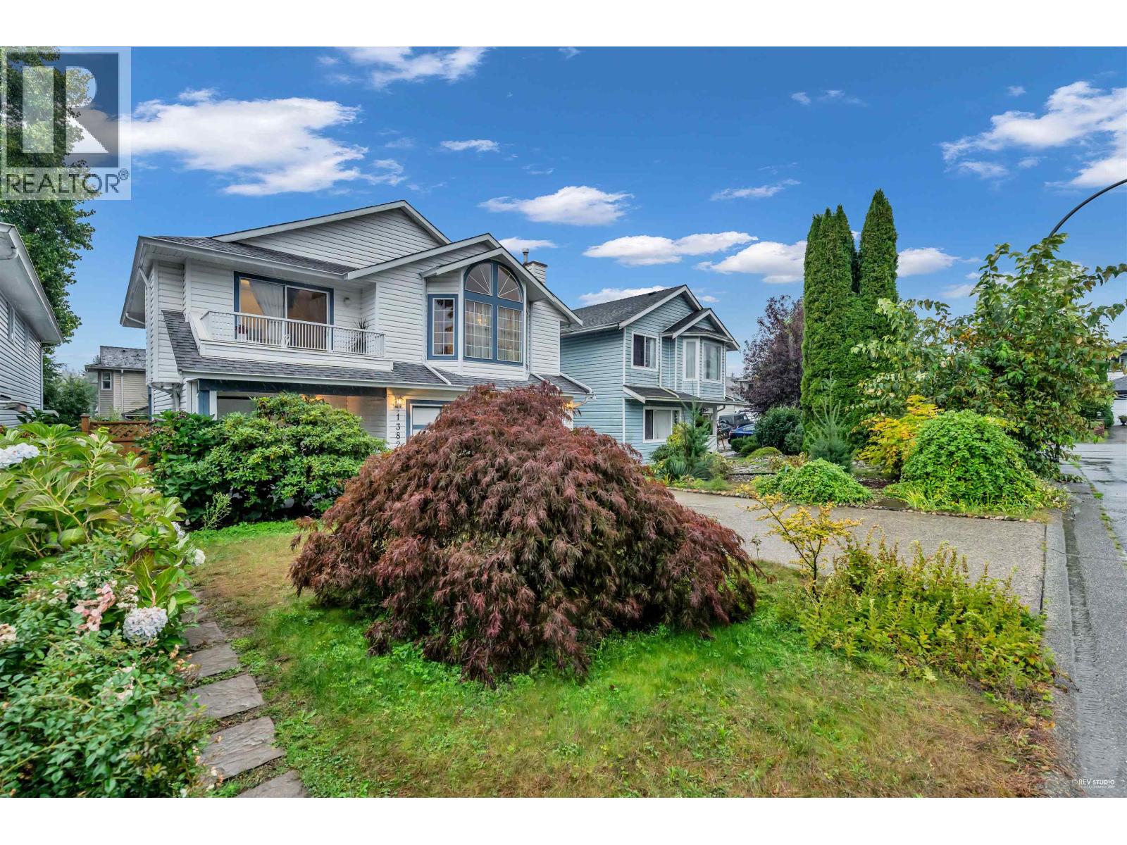 1382 SUTHERLAND AVENUE, Port Coquitlam