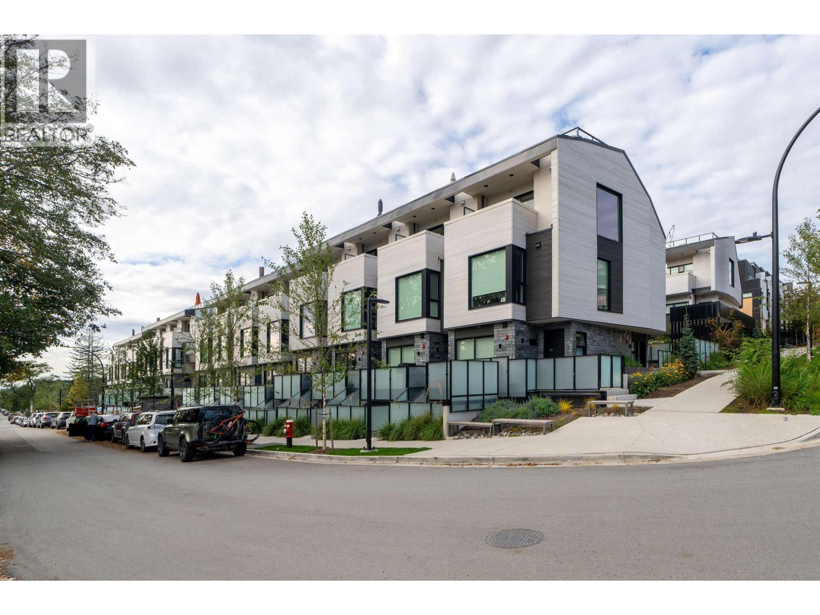 228 650 E 2ND STREET, North Vancouver