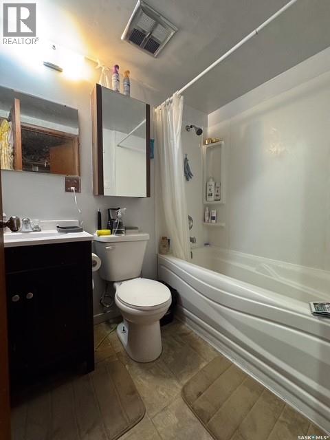 Multi-family House Low rise for Sale in  nd AVENUE NE Swift Current 