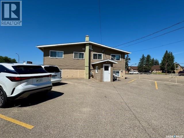 Multi-family House Low rise for Sale in  nd AVENUE NE Swift Current 