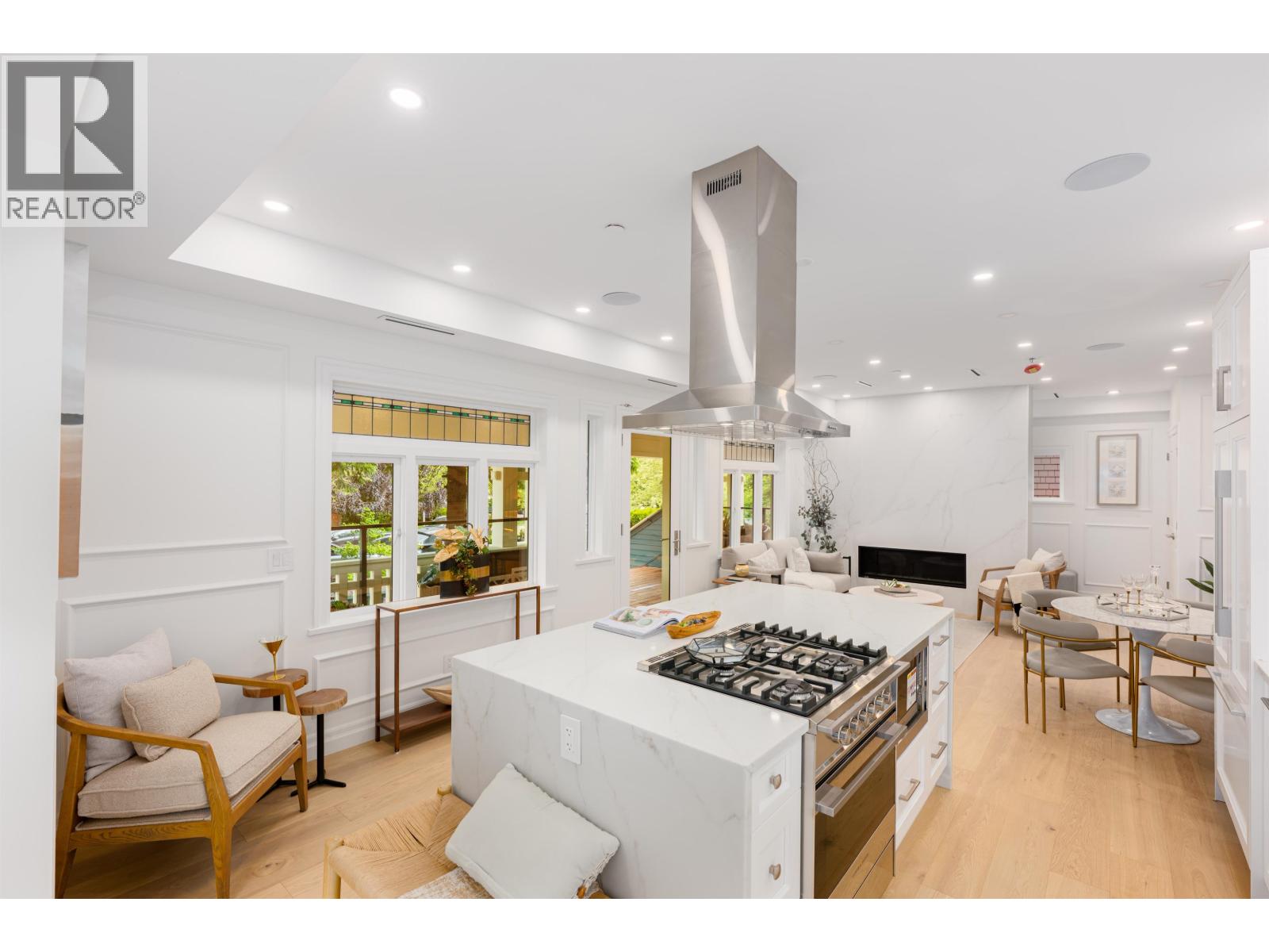 2014 W 15TH AVENUE, Vancouver