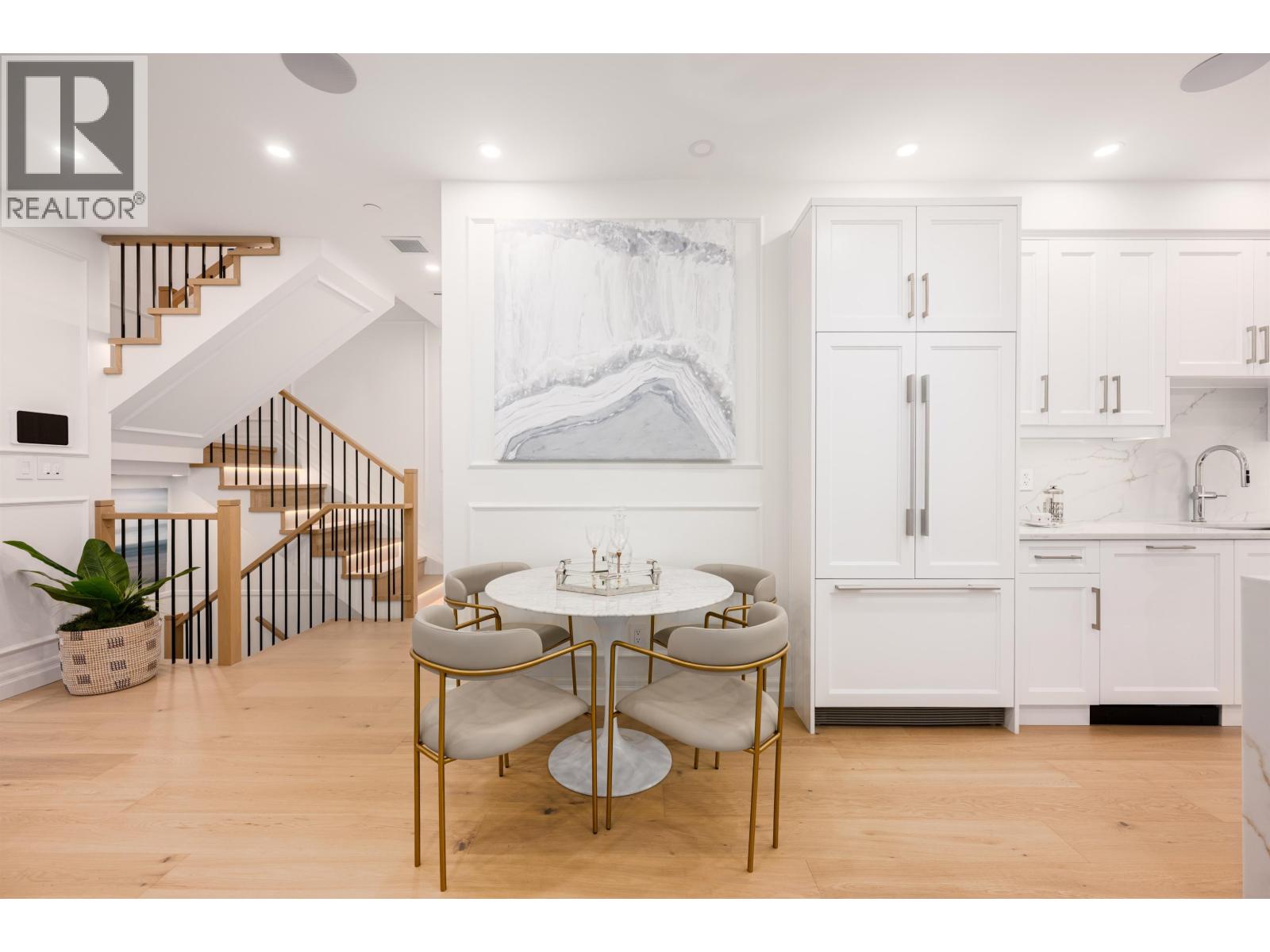 2014 W 15TH AVENUE, Vancouver