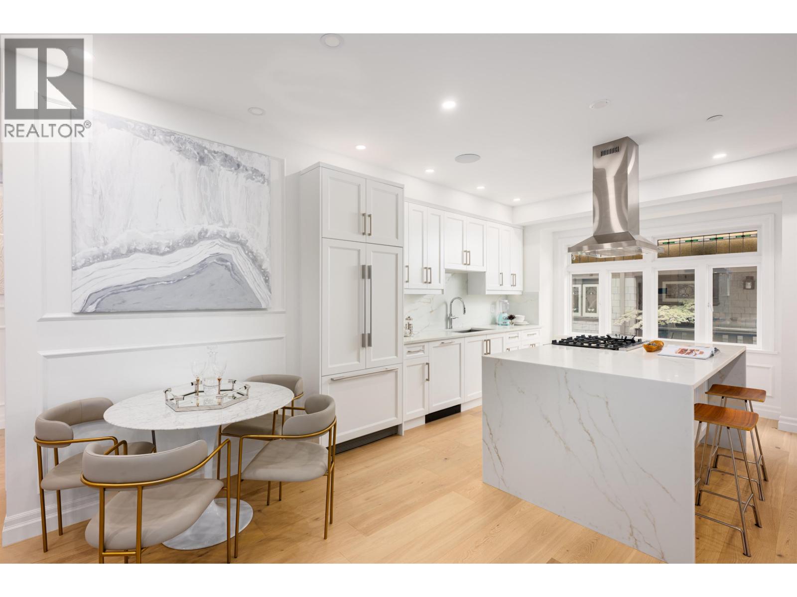 2014 W 15TH AVENUE, Vancouver