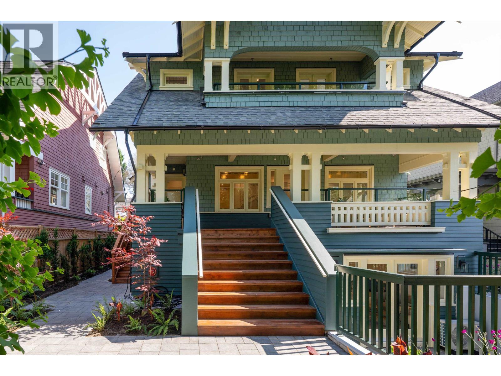 2014 W 15TH AVENUE, Vancouver