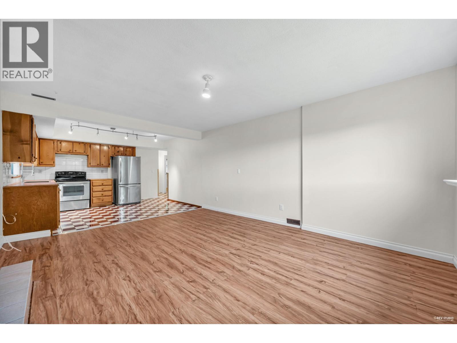 6760 LAKEVIEW AVENUE, Burnaby