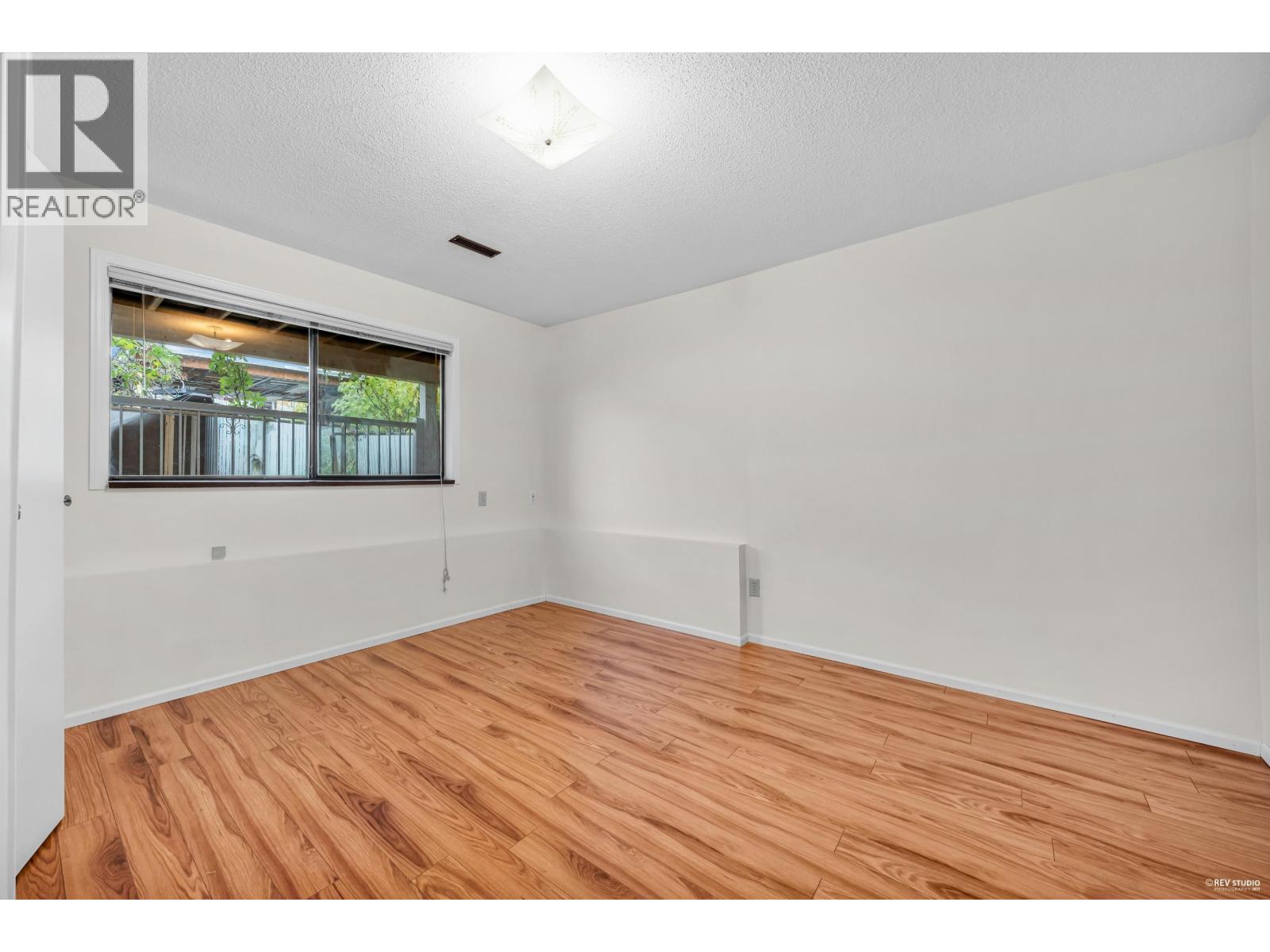 6760 LAKEVIEW AVENUE, Burnaby