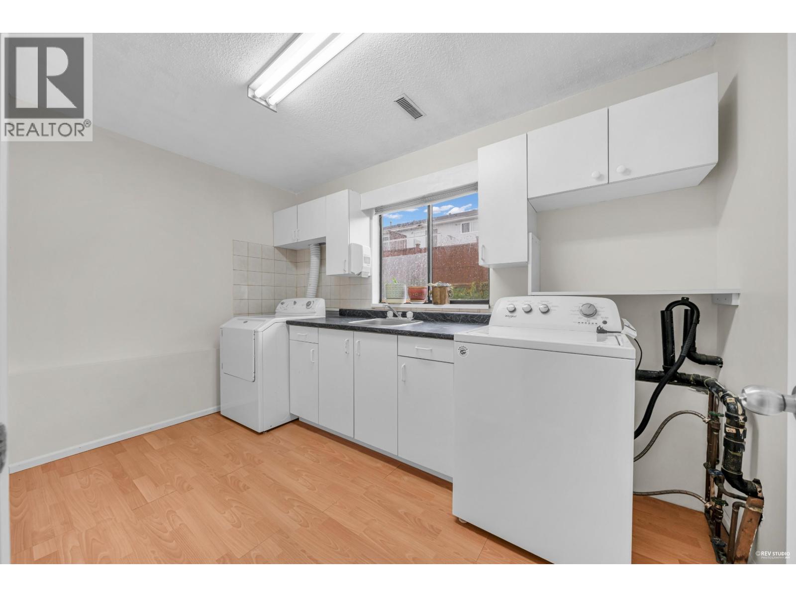 6760 LAKEVIEW AVENUE, Burnaby