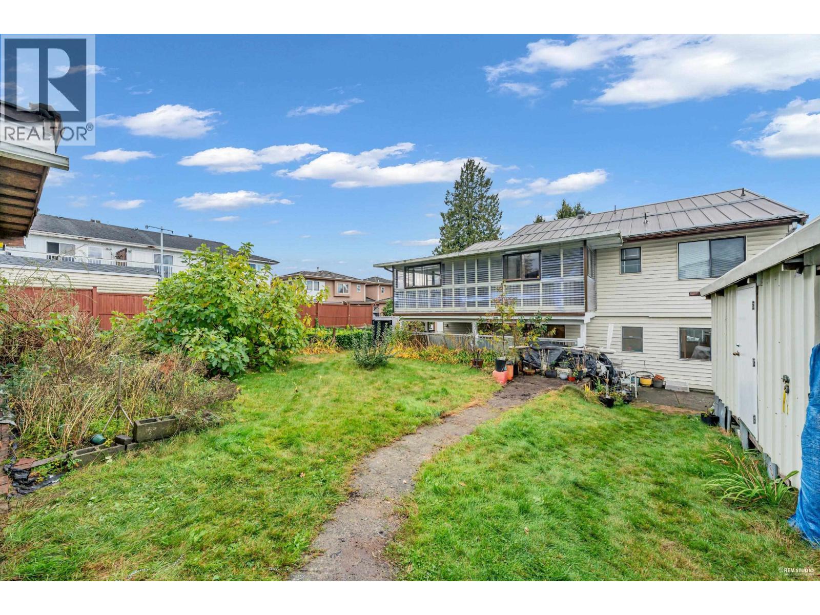 6760 LAKEVIEW AVENUE, Burnaby