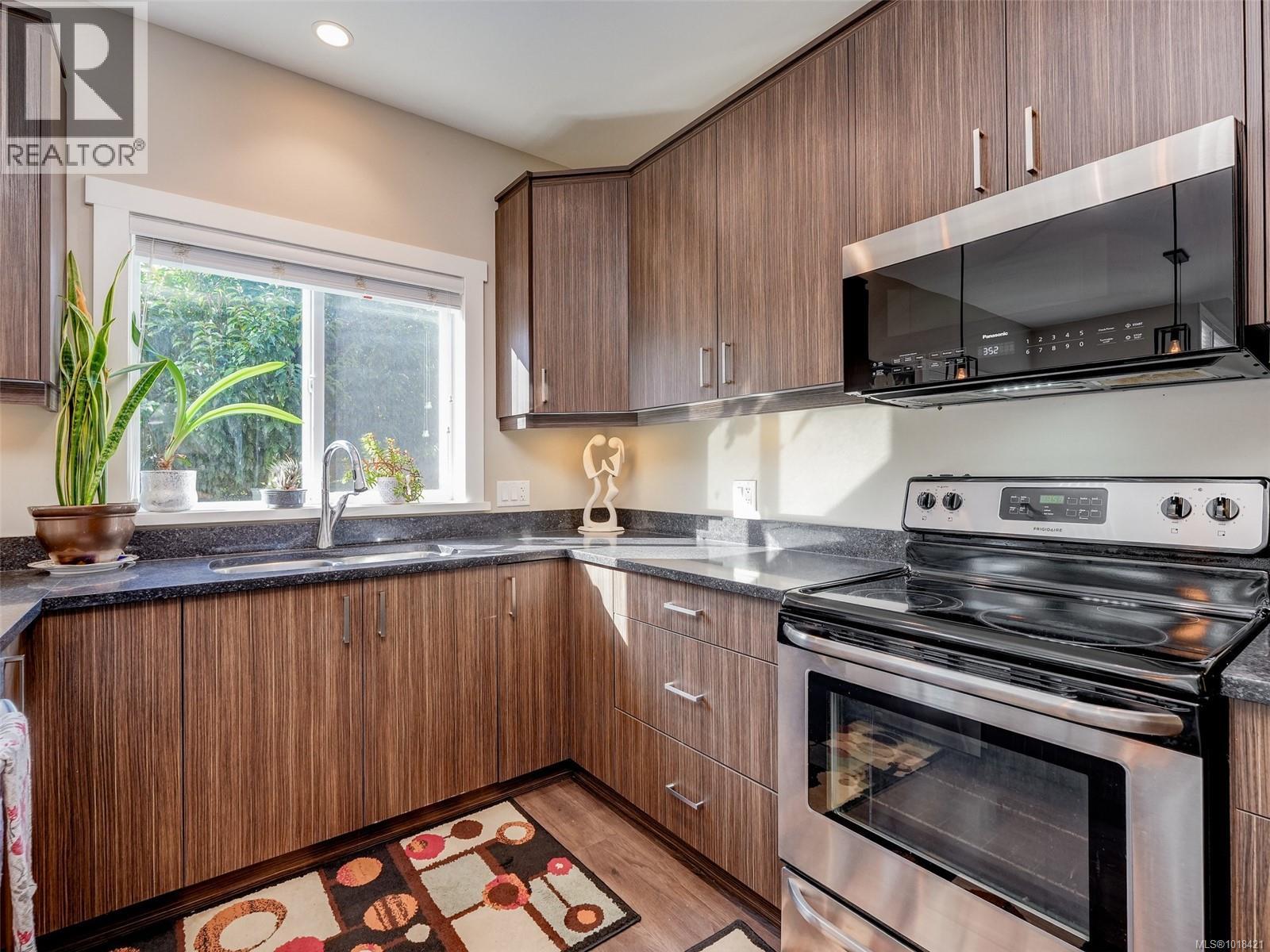  3506 Happy Valley Road, Langford