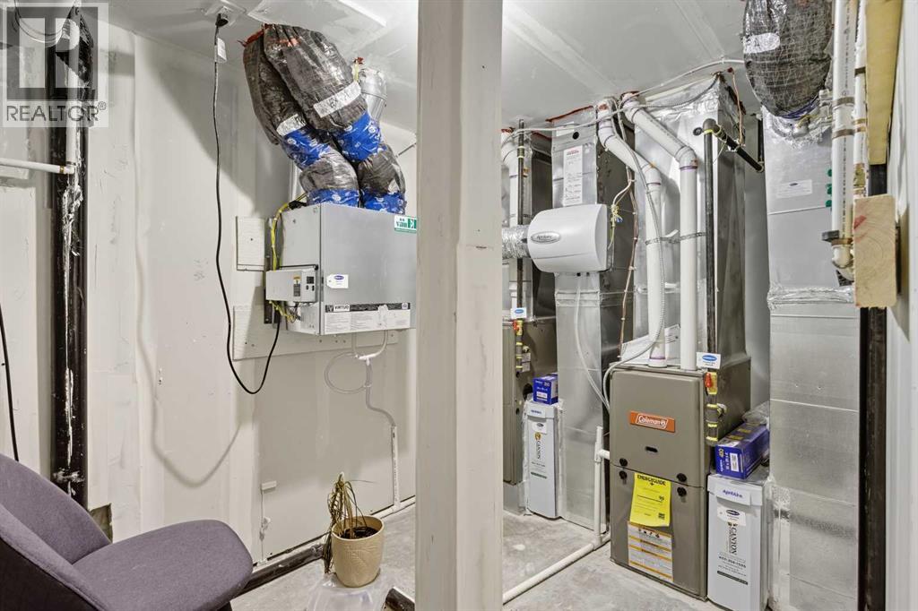 Single Family House for Sale in   Avenue NW Carrington Calgary 