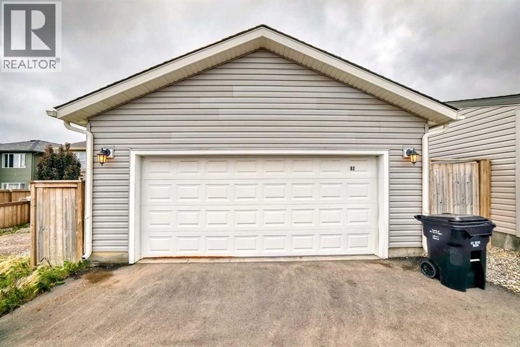 Single Family House for Sale in  Nolanfield Heights NW Nolan Hill Calgary 