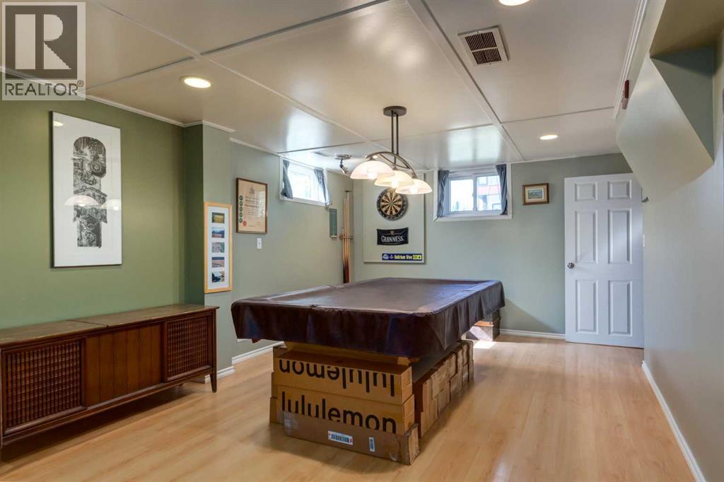 Single Family House Bungalow for Sale in   Avenue NE Tuxedo Park Calgary 