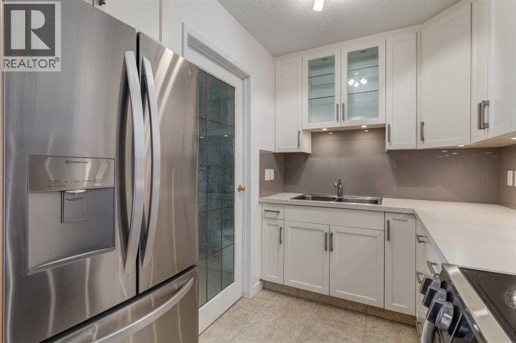 Single Family House for Sale in   Varsity Drive NW Varsity Calgary 