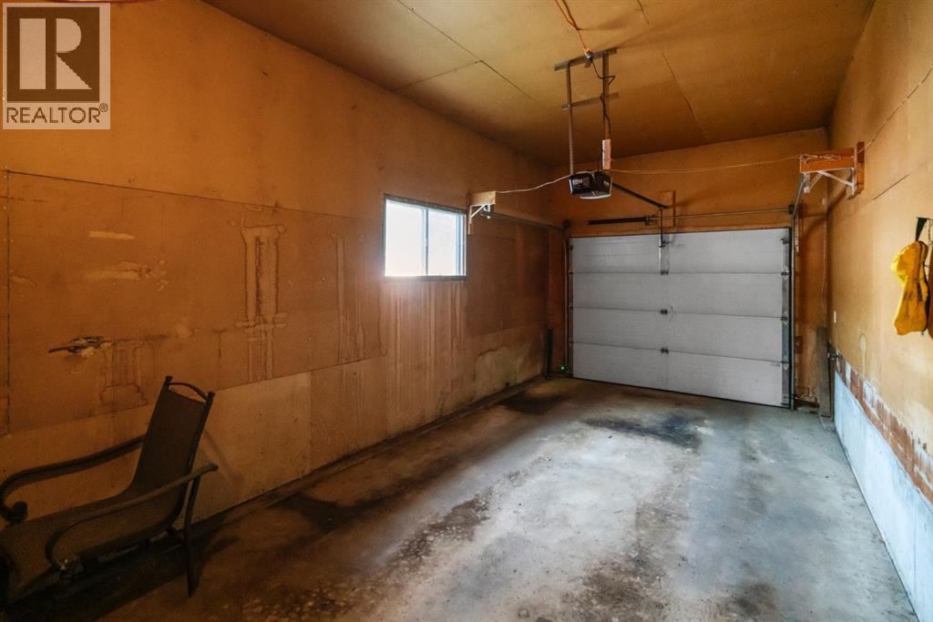 Single Family House Bungalow for Sale in  Montclare Avenue Mount Pleasant Camrose 