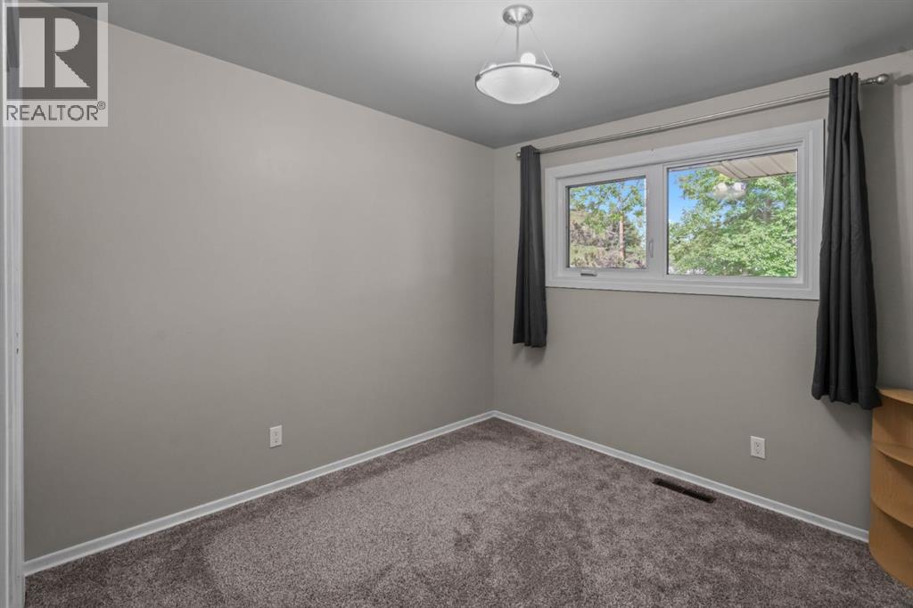 Single Family House Bungalow for Sale in  Montclare Avenue Mount Pleasant Camrose 