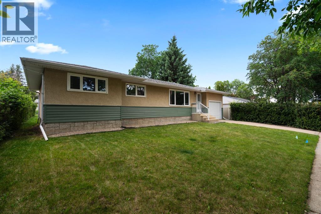 Single Family House Bungalow for Sale in  Montclare Avenue Mount Pleasant Camrose 