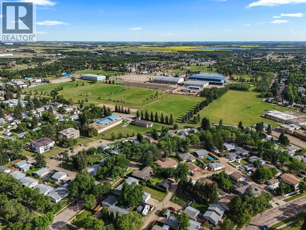 Single Family House Bungalow for Sale in  Montclare Avenue Mount Pleasant Camrose 