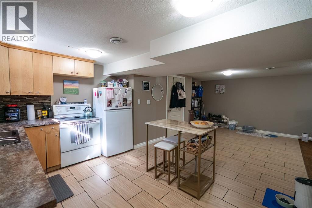 Single Family House Bungalow for Sale in  Montclare Avenue Mount Pleasant Camrose 