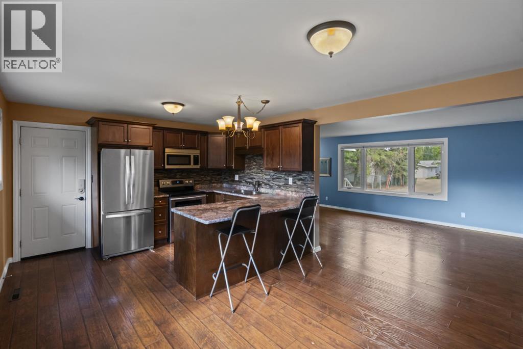 Single Family House Bungalow for Sale in  Montclare Avenue Mount Pleasant Camrose 