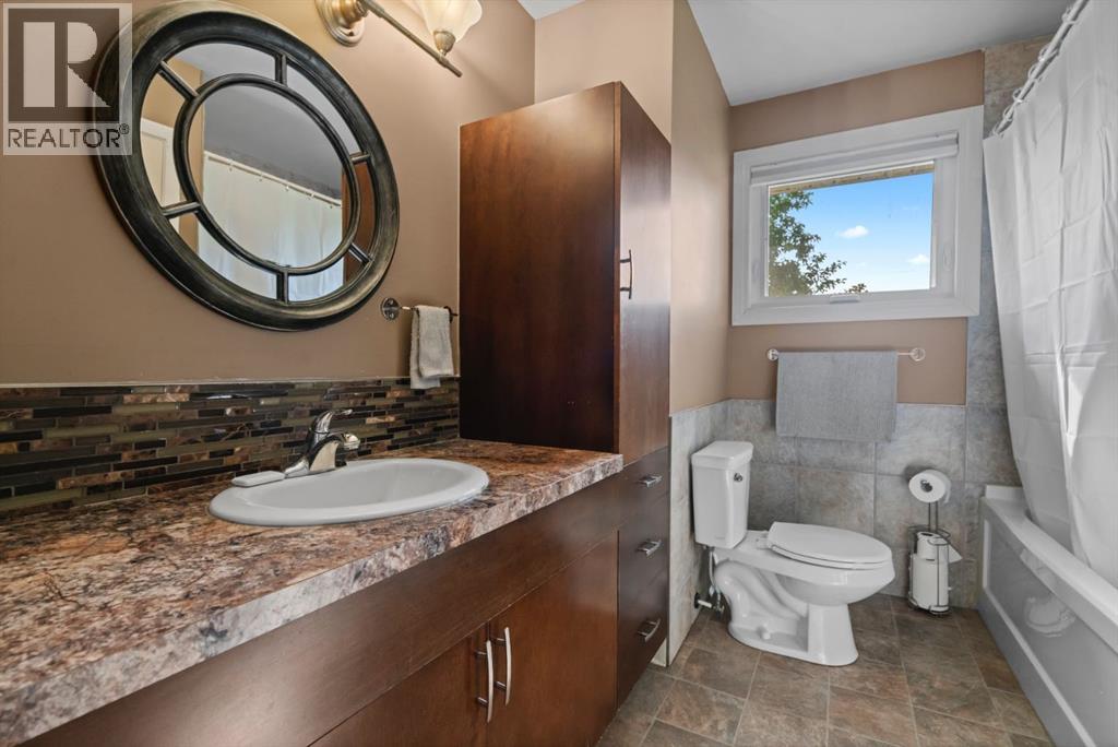 Single Family House Bungalow for Sale in  Montclare Avenue Mount Pleasant Camrose 