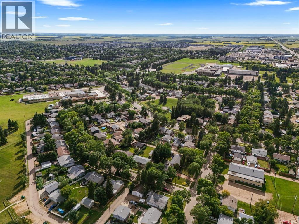 Single Family House Bungalow for Sale in  Montclare Avenue Mount Pleasant Camrose 