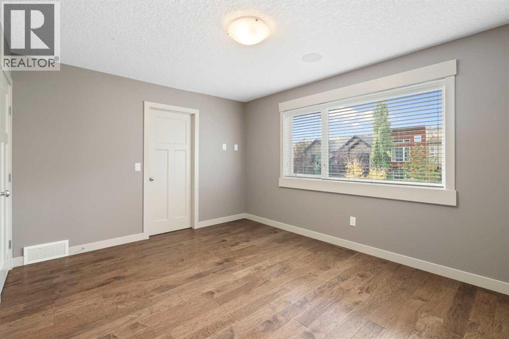 Single Family House for Sale in    Avenue NW Montgomery Calgary 