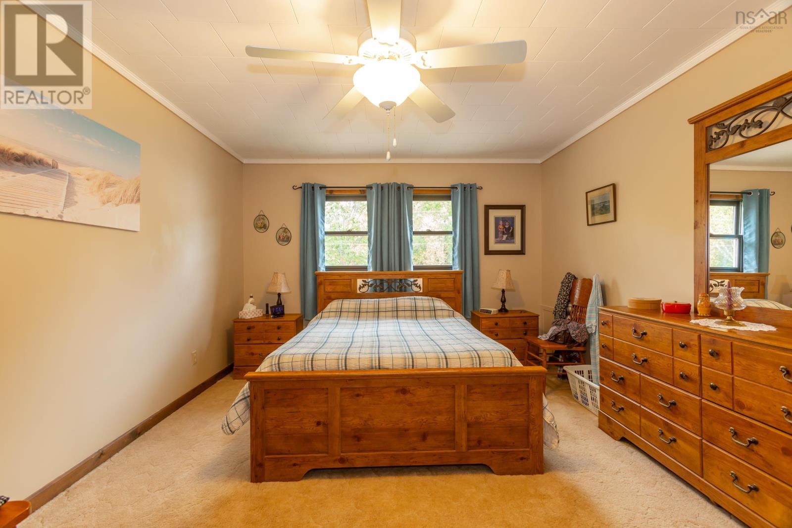 Property 18 of 49 of 144 Fraser Road