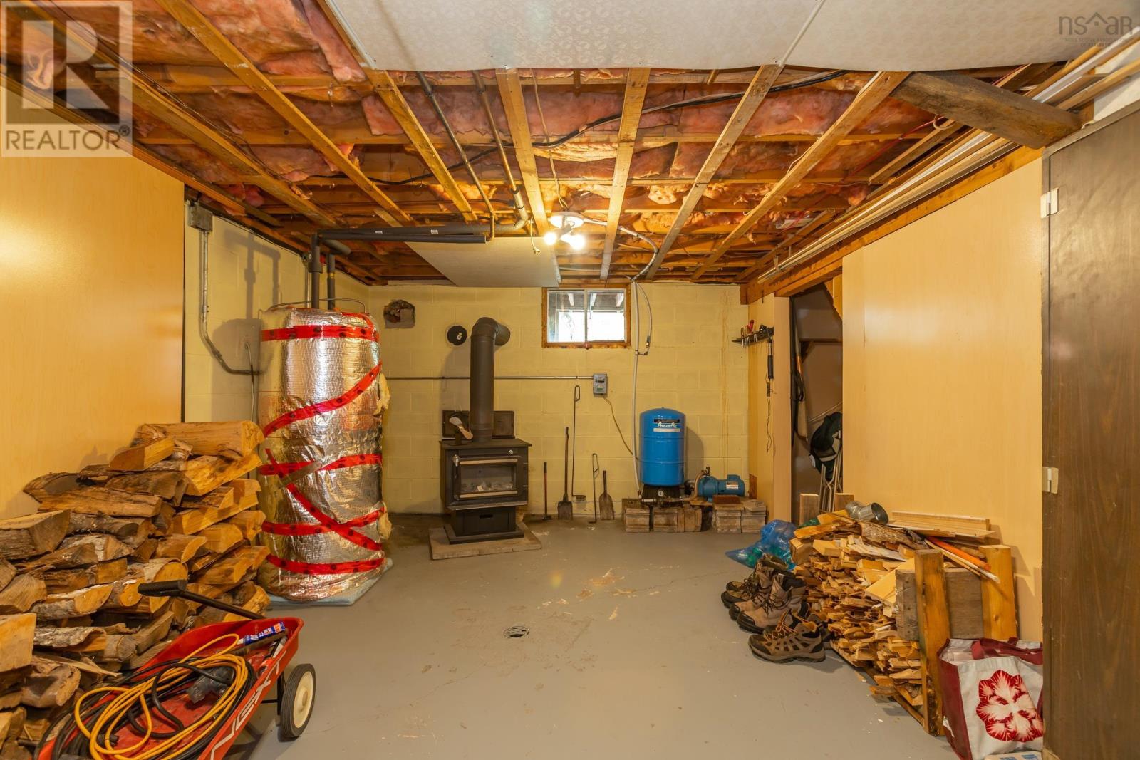 Property 7 of 49 of 144 Fraser Road