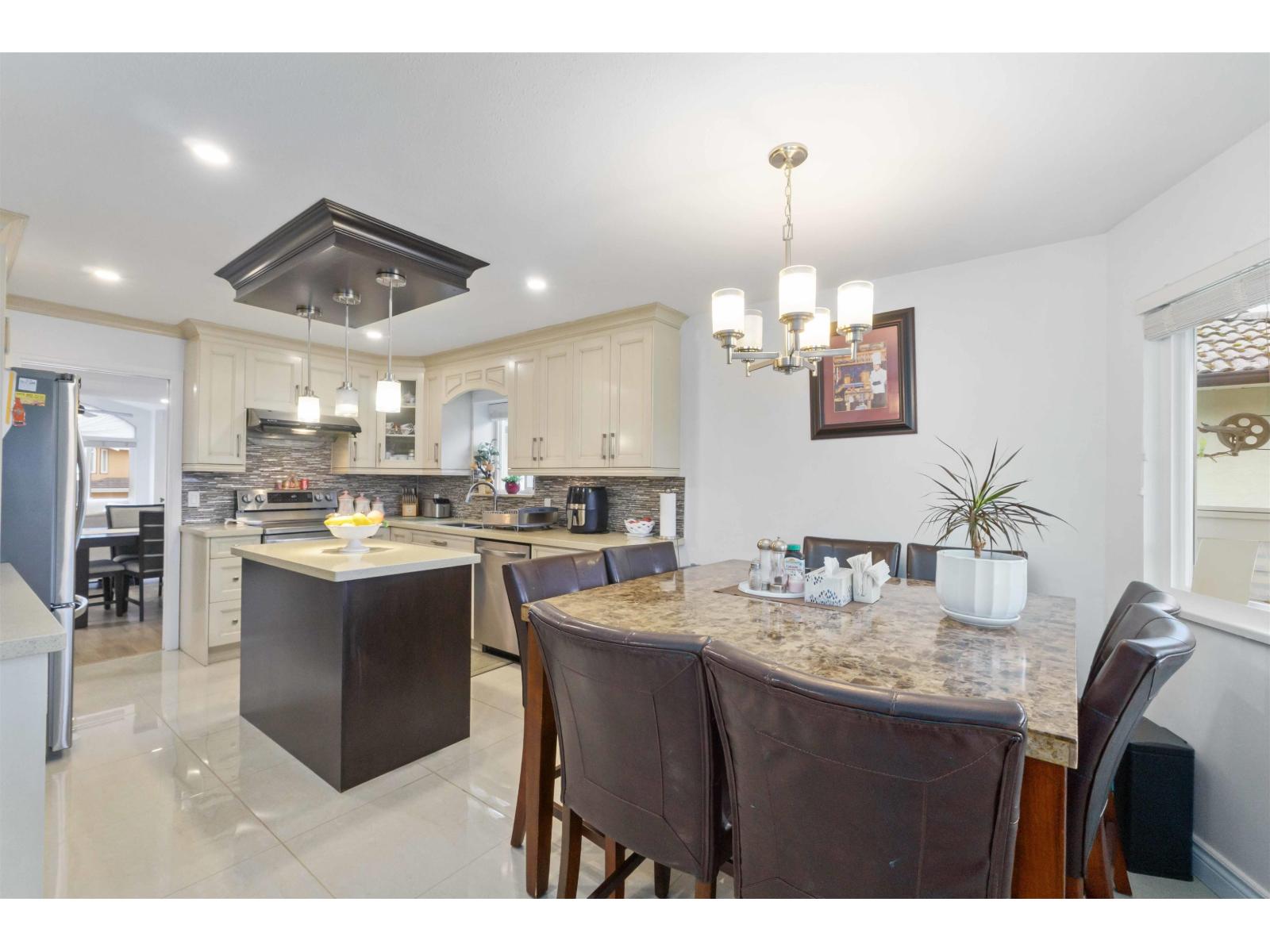 12183 77 AVENUE, Surrey