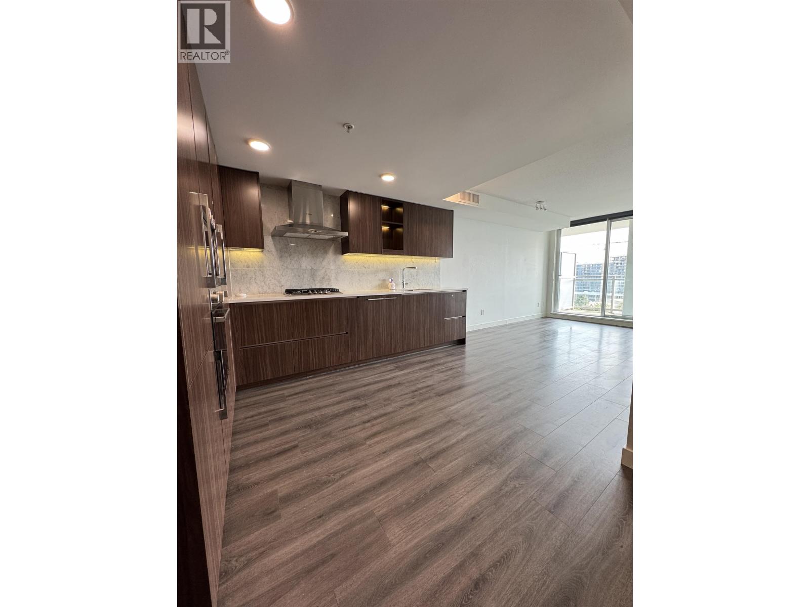 1121 8800 HAZELBRIDGE WAY, Richmond