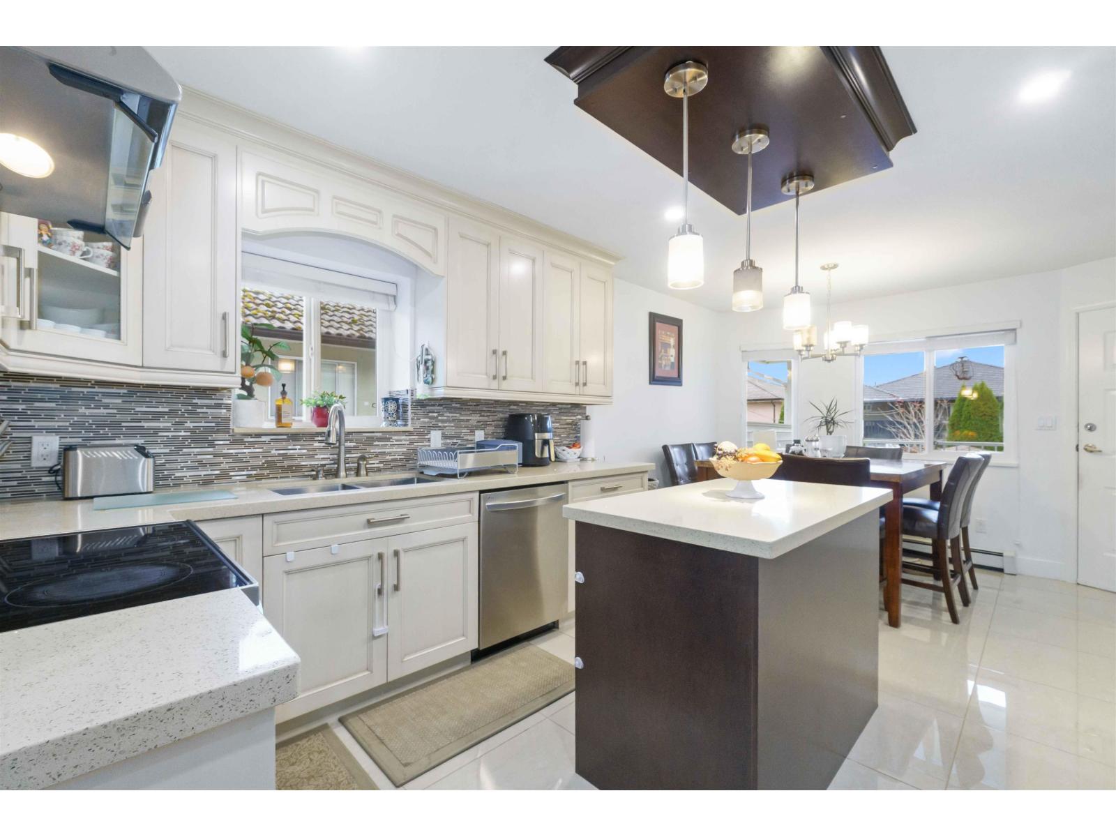 12183 77 AVENUE, Surrey